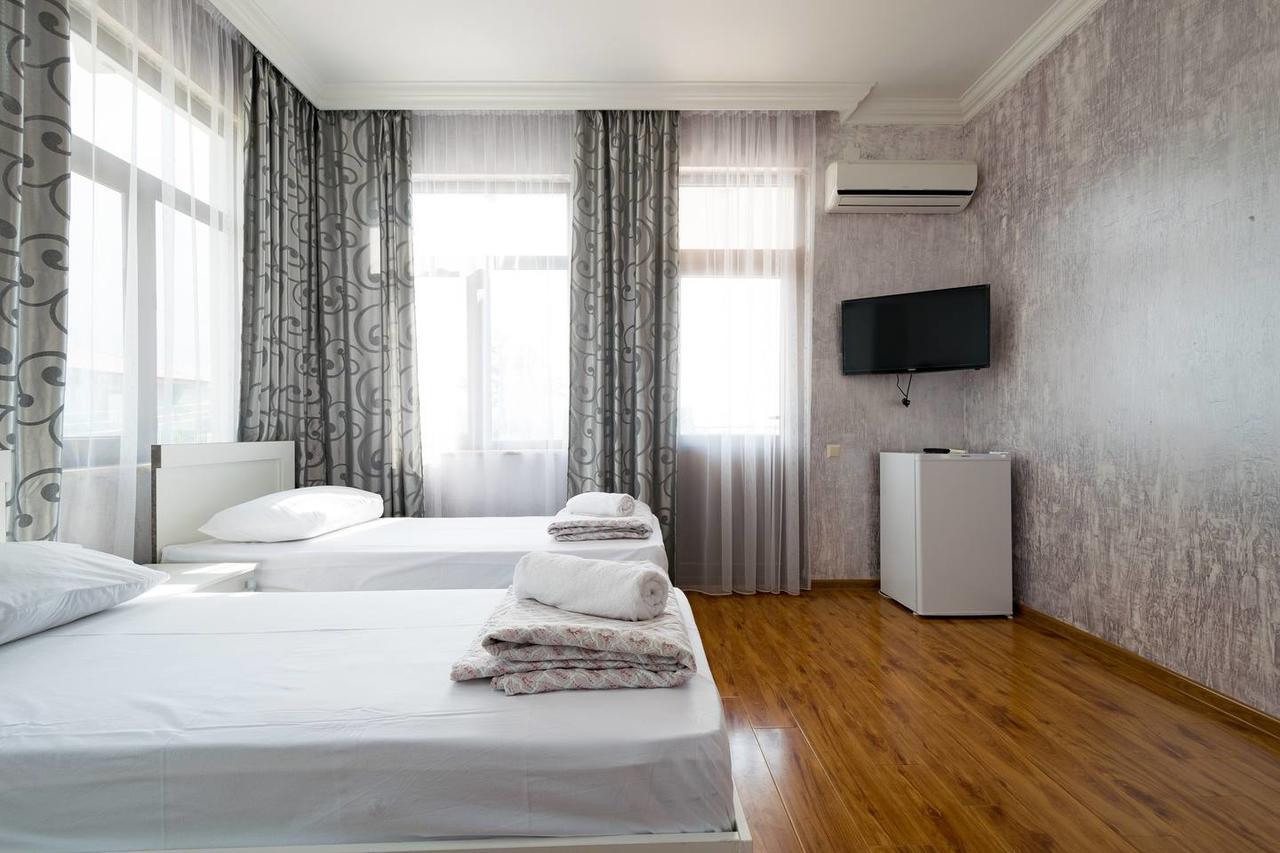 Sunny Hotel Batumi 马钦加里 外观 照片